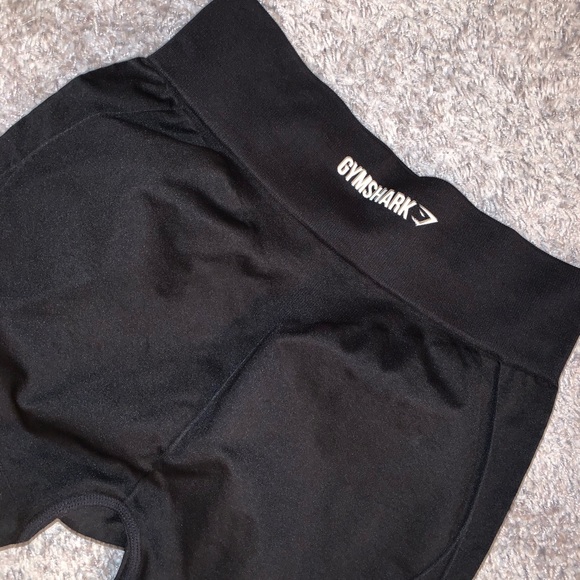 Sold *****Two Tone Black Gymshark Leggings - Picture 4 of 5